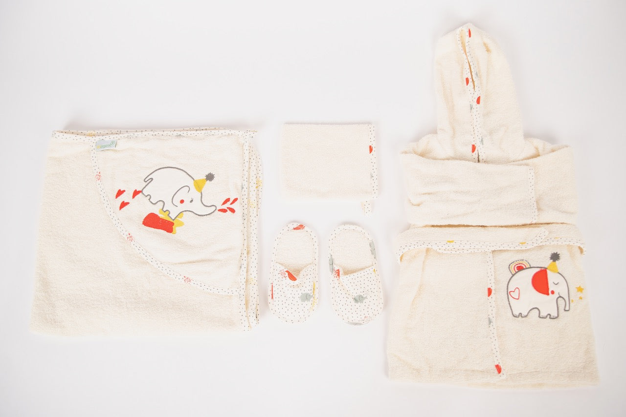 Ameelia & Co - 4-Piece Baby Bath Set (Robe, Towel, Flops, Sponge)