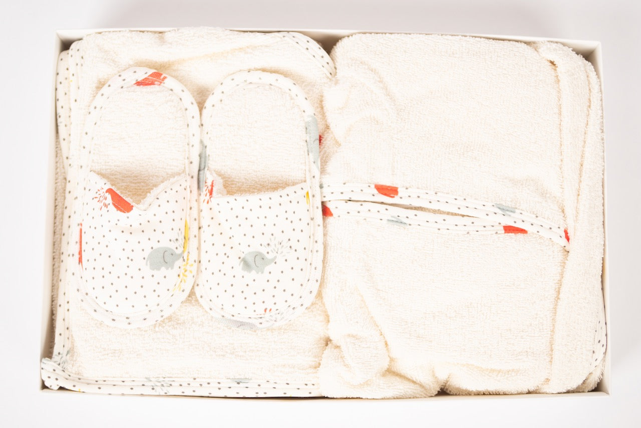 Ameelia & Co - 4-Piece Baby Bath Set (Robe, Towel, Flops, Sponge)