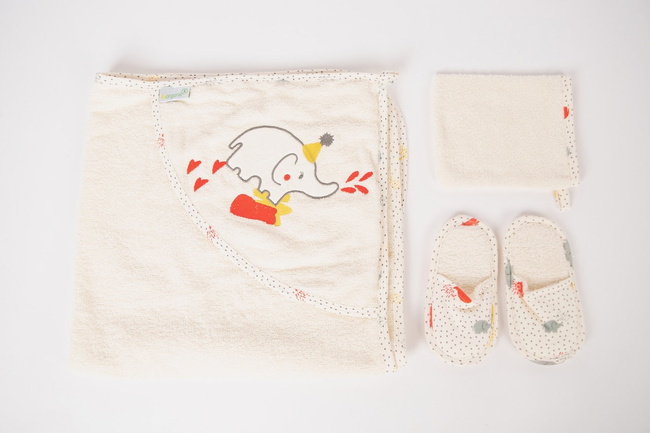 Ameelia & Co - 4-Piece Baby Bath Set (Robe, Towel, Flops, Sponge)