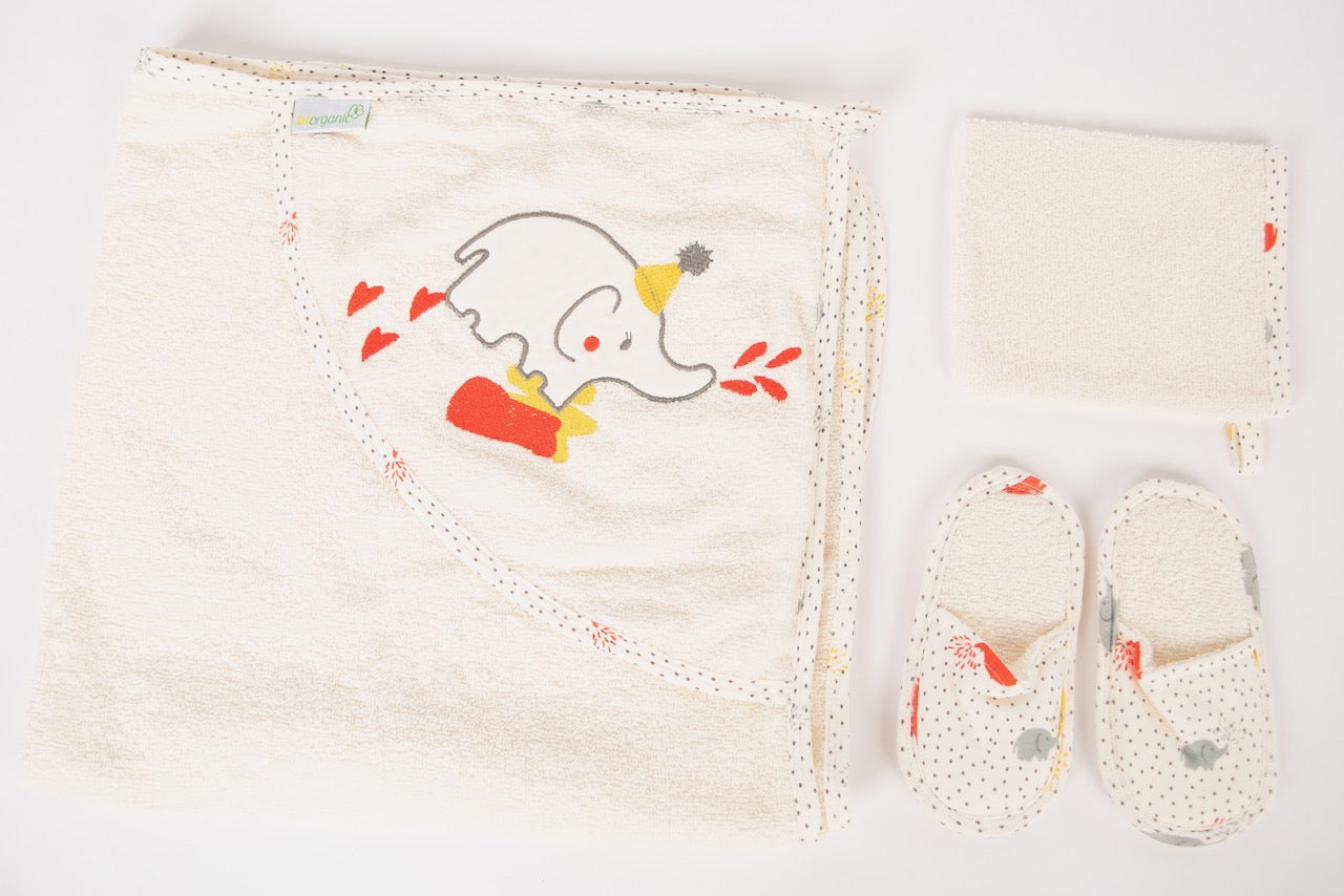 Ameelia & Co - 4-Piece Baby Bath Set (Robe, Towel, Flops, Sponge)